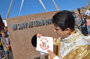 Padre Robson de Oliveira, então reitor da Basílica de Trindade (GO), lançou a pedra fundamental da obra em 2011, durante a romaria daquele ano