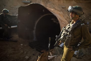 Israel alega que o projeto de construção do túnel foi liderado por Mohammed Sinwar, irmão do líder do Hamas, Yahya Sinwar, e foi usado como parte do ataque de 7 de outubro