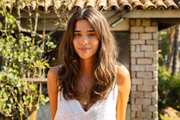 Mariana (Theresa Fonseca).