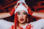 Gloria Groove reverencia as raízes no álbum Lady Leste