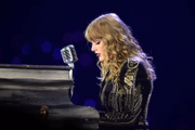 Taylor em filme-concerto de Reputation, disponível no catálogo da Netflix