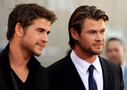 Os irmãos Chris e Liam Hemsworth