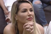 Deolane Bezerra participou de A Fazenda 14