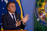 Presidente vem subindo o tom contra ministros do STF
