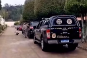 Policia Federal no condomínio de Roberto Jefferson em Levy Gasparian, interior do Rio 