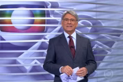 O look de Sérgio Chapelin na Globo era praticamente o mesmo ao longo de décadas