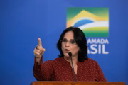 Para ser candidata a vice de Bolsonaro em 2022, Damares Alves precisaria se filiar ao Progressistas