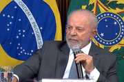 Ele reclamou de dores de cabeça ao longo do dia
