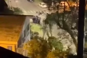 rigada Militar cercando a casa de suposto atirado no RS