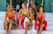 A treta é antiga! Elas tem várias amigas em comum e já viajaram juntas em algumas ocasiões. No entanto, sempre houve rumores de que não se davam bem