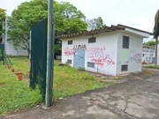 Grade arrancada do espaço de convivência estudantil da ECA, na USP, durante protesto de estudantes contra a falta de professores