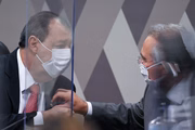 Omar Aziz e Renan Calheiros na CPI da Covid
