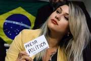 Bolsonarista Sara Winter se coloca como presa política