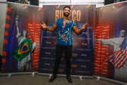 Gusttavo Lima no camarim de show em Goiânia