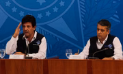 Ex-ministro Luiz Henrique Mandetta e Roberto Ferreira Dias