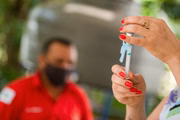 Forças de segurança começaram a ser vacinadas em 5/4