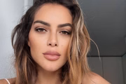 Atriz da Globo passa por cirurgia após descobrir tumor no rosto
