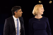 Liz Truss e Rishi Sunak concorreram dentro do Partido Conservador pelo cargo de primeiro-ministro 