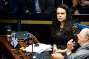 Além de deputada, Janaina Paschoal é jurista e professora 