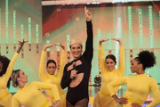Rodrigo Faro se veste de Dua Lipa no quadro Dança, Gatinho (Foto: Edu Moares/Record TV)