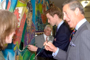 William com o pai, Charles. Eles pintaram um quadro