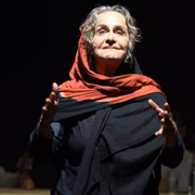 A atriz Regina Braga no espetáculo "São Paulo"