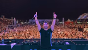 O show online do DJ acontece no próximo sábado (02/05), no YouTube
