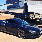 Carro importado e helicóptero apreendidos