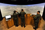 Simulador instalado na Academia das Agulhas Negras, em Resende, serve para treinamento de militares