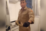 Réptil achado em guarda-roupa foi resgatado e devolvido para o dono