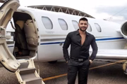 Gusttavo Lima e seu jato