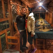 Leo Lins e a namorada Aline Mineiro