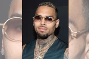 Chris Brown foi acusado de estupro e preso em Paris