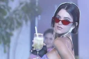 Manu Gavassi tem uma torcida de peso e é melhor amiga de Bruna Marquezine