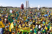 PM estimou em 20 mil o número de presentes na Esplanada