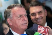 Mas no mesmo dia o ex-presidente vai se encontrar com Ratinho Junior