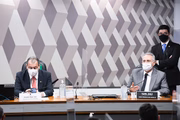 Omar Aziz e Renan Calheiros na CPI da Covid