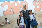 Poliana com os filhos gêmeos, Eduardo e Enrique Marques
