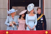 Camilla Parker, Meghan Markle, Kate Middleton e príncipe Harry