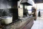 Cozinha à lenha insalubre 
