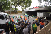 PM de São Paulo conversa com manifestantes