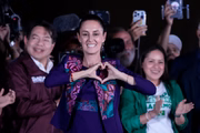 Claudia Sheinbaum já ocupou cargos no governo