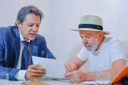 Haddad despachou com o presidente na residência que Lula mantém em SP