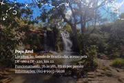 A ação da água nas pedras de quartzo do Cerrado, ao longo do tempo, ocasionou a ruptura de uma rocha, formando o Poço Azul. O complexo que abriga mais de 10 cachoeiras, é cercado por uma vegetação exuberante que reflete a luminosidade solar e adquire tons de azul e verde