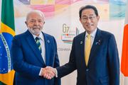 Lula em encontro com o primeiro-ministro do Japão, Fumio Kishida