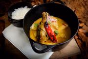 O Ceviche de pato lleno de tradicion (R$ 78) é um clássico peruano