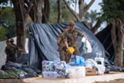 Exército desmobilizando acampamento