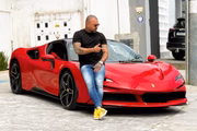 Empresário do setor de carros de luxo