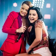 Maiara e Maraisa no palco