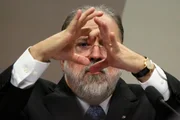 Augusto Aras deve se reunir com Lula nos próximos dias